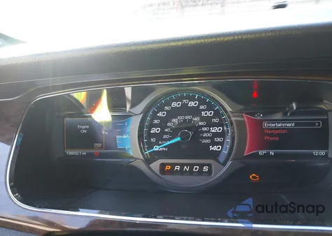 2016 Ford Taurus Limited z USA, uszkodzony, nr VIN 1FAHP2F82GG120154